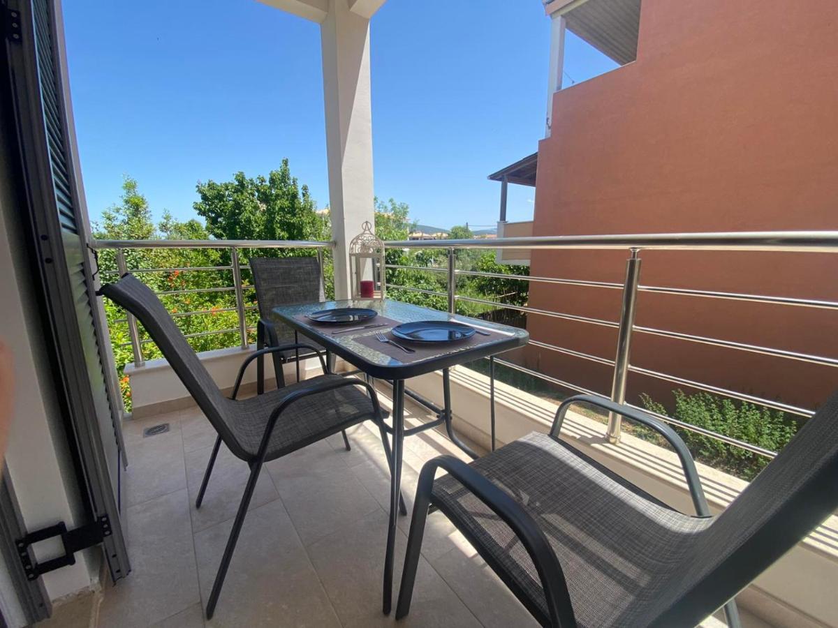 Phil'S Apartments Lefkada City Exterior photo