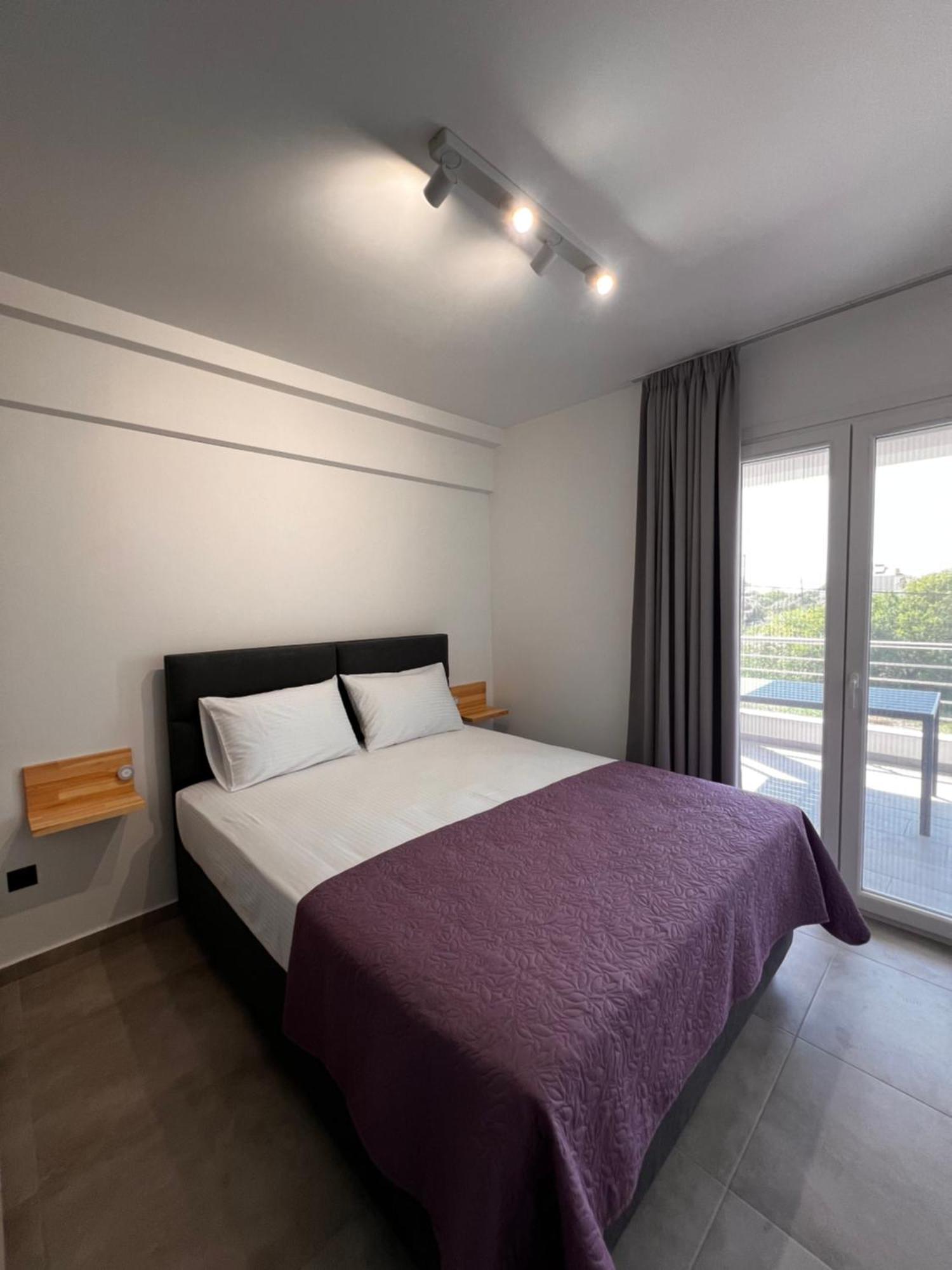 Phil'S Apartments Lefkada City Exterior photo